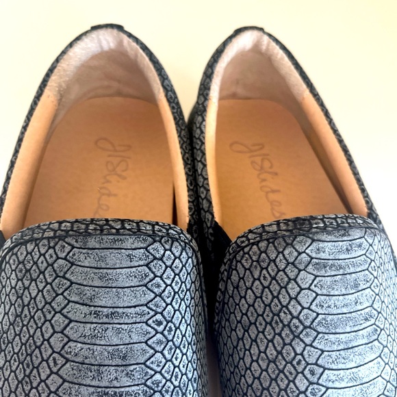 Gray and Black Slip on Shoes / No Tie Sneakers Women’s Size 8 - J/Slides NYC - Picture 4 of 5